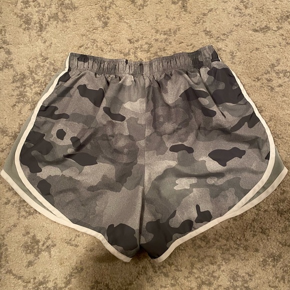 Nike Dri-FIT Running Shorts - Picture 2 of 6